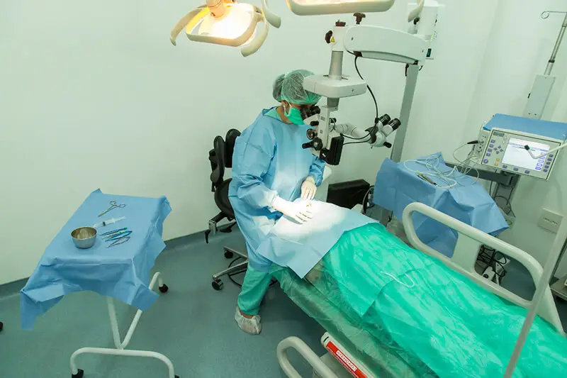 Centro Cirúrgico da CLINOP - Clinica de Olhos Pegado